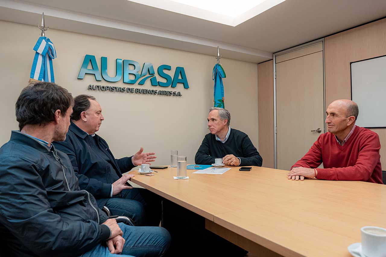 El presidente de AUBASA recibió al Intendente de General Las Heras Javier Osuna