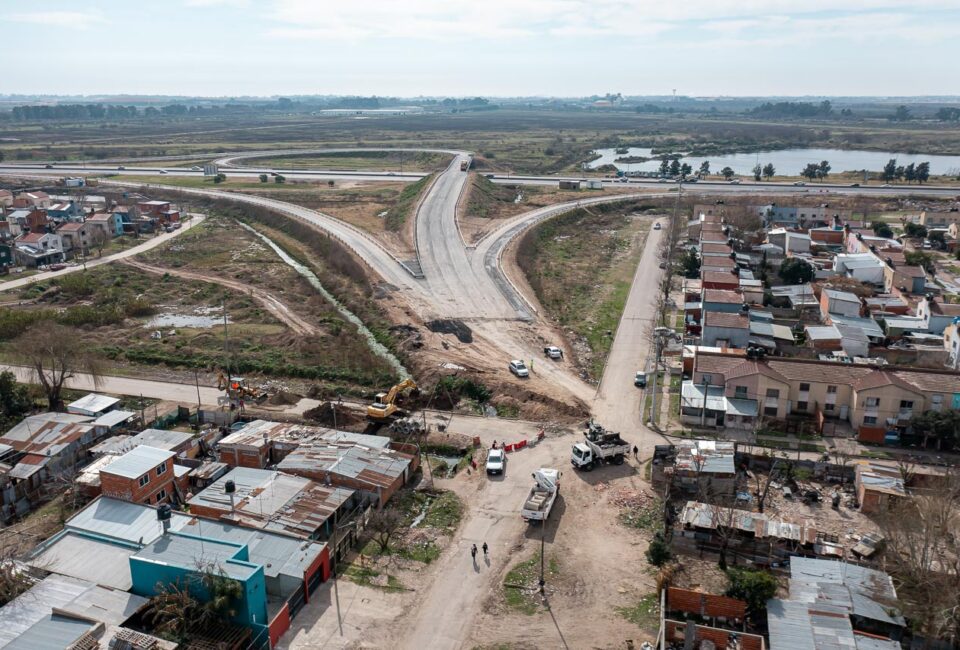 Comenzaron los trabajos para unir el distribuidor con la avenida 520 de La Plata