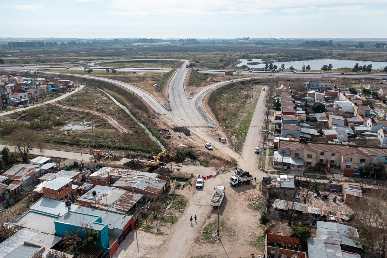 Comenzaron los trabajos para unir el distribuidor con la avenida 520 de La Plata