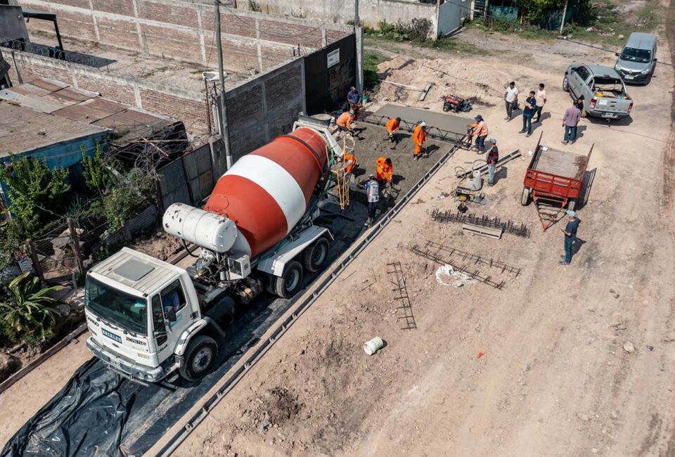 AUBASA inició la pavimentación de la conexión de la avenida 520 con el Distribuidor sobre la Autopista Buenos Aires La Plata