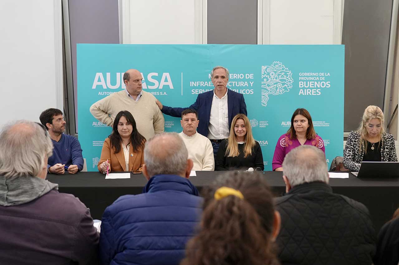 Jose Arteaga y Pablo Ceriani en Licitación Pública de la obra de cuarto carril de la Autopista Buenos Aires-La Plata